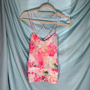 Size M floral tank